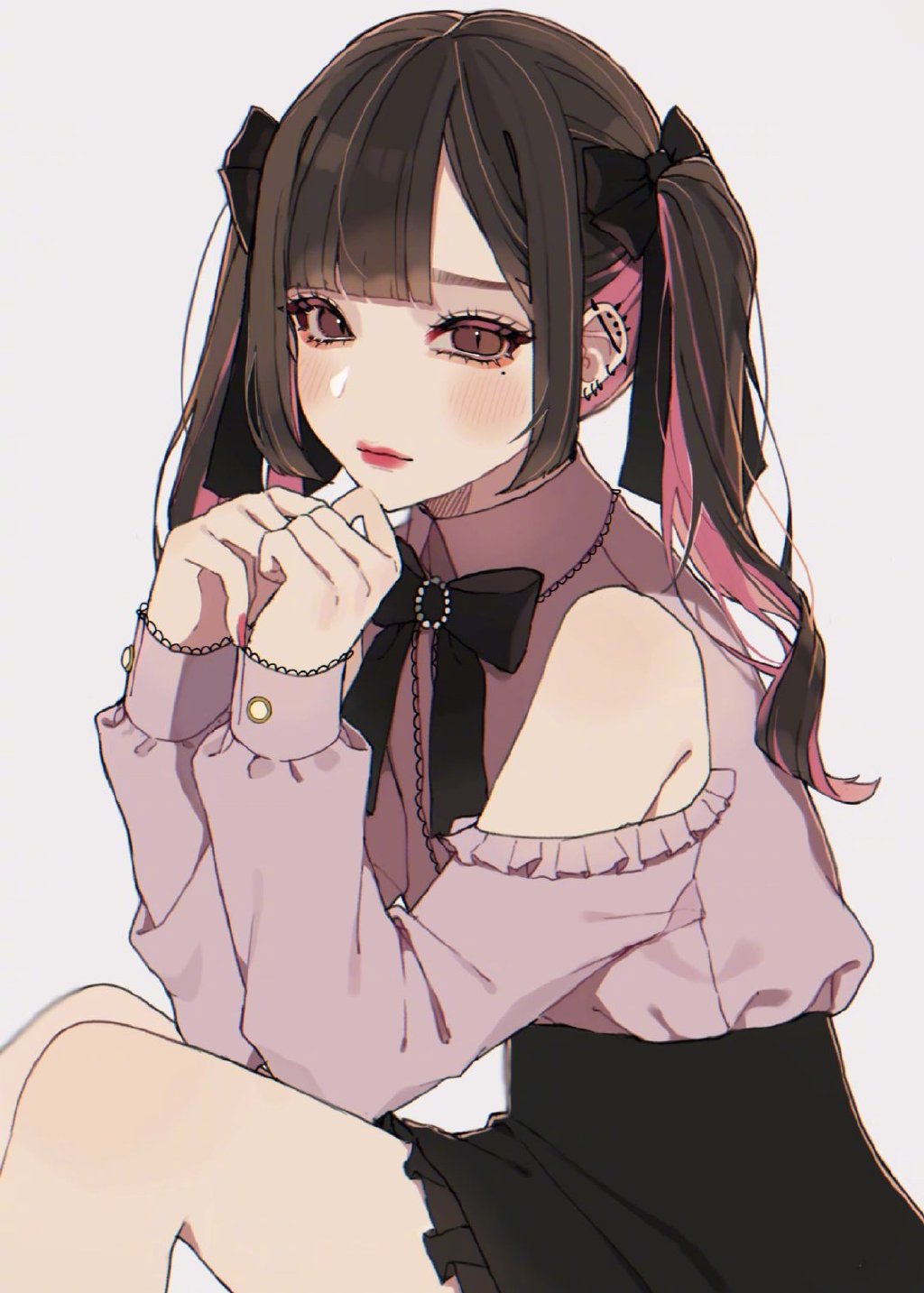 丸子头|这个初音也太帅了!画师大佬偏好猫眼和双马尾,笔下的同人都好棒