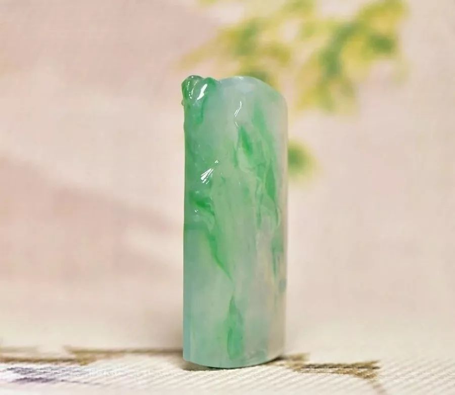 翡翠|翡翠也是带仙气儿的,你知道吗?