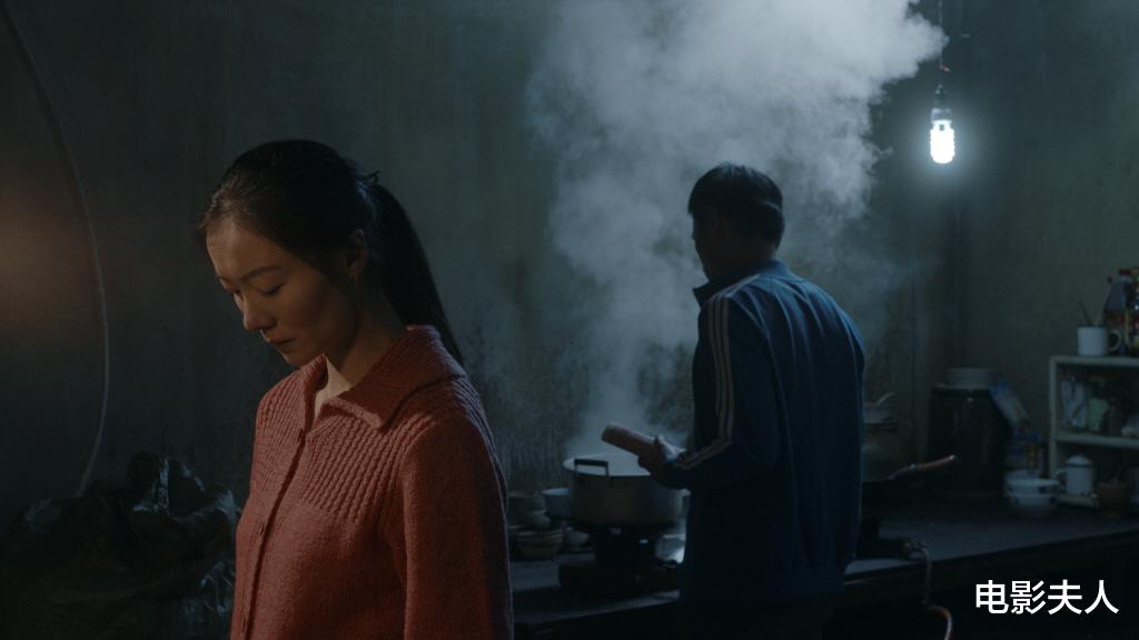 站街女|《下海》：这群在巴黎站街的中国女人，揭开了“出国潮”的遮羞布