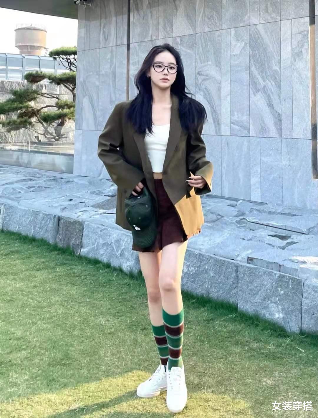 女装穿搭|秋天女生穿什么衣服好看图片欣赏