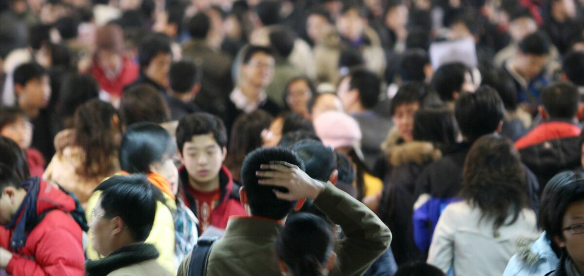 银行|“铁饭碗”陷入僵局，年薪28万留不住人，6个月有6万人选择离职