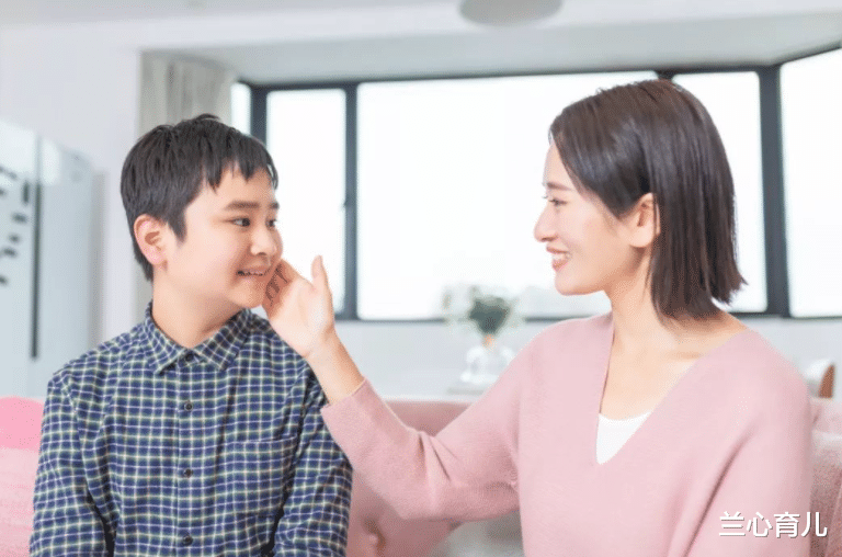 兰心育儿|18岁女孩有2个子宫,2条阴道,还能一边怀孕一边来月经