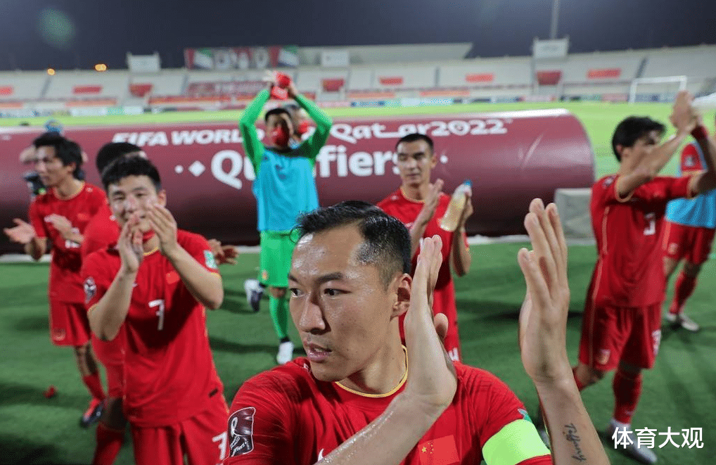 国足|0-2，国足4年耻辱今还在，抽中苦主拿分无望，不足3.68%概率晋级