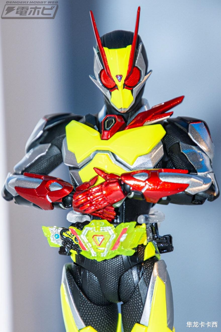 手办|假面骑士02伊兹版手办展会实物 不放01做对比真的看不出来是伊兹