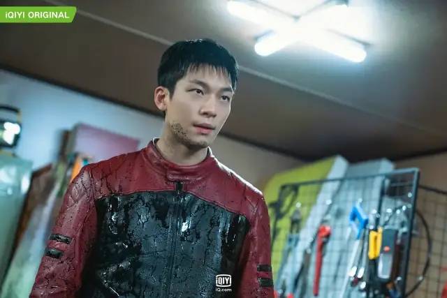 警察|这老男人该死的魅力，一集就上瘾