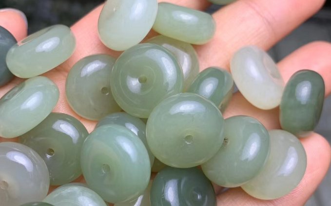 |和田玉估价微妙又复杂，此行业一直看真假，为何从来不估价？