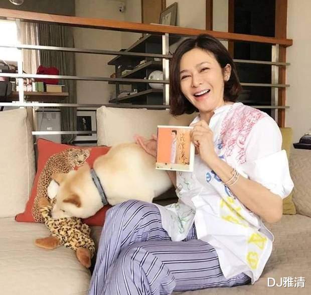 关之琳|人前很清纯，人后却疯狂，这6位女明星，情史太劲爆，真是令人一言难尽