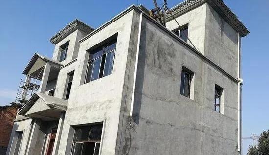混凝土|盖房的高度取决于什么？是取决于地基吗？自建房怎么做地基？