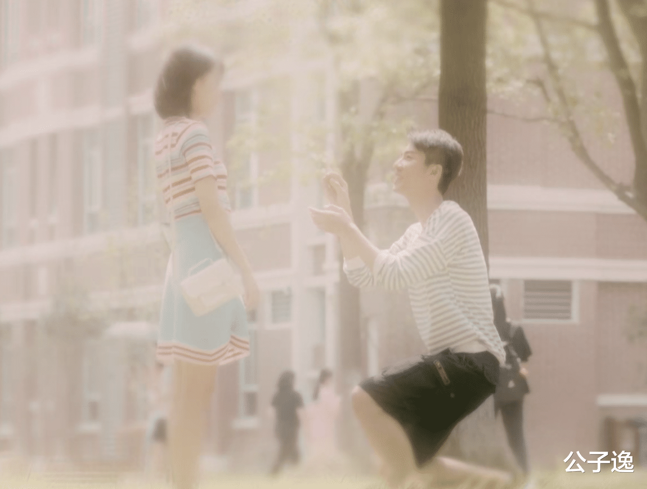 公子逸|《青春须早为》“把伺候男人当爱情”的蒙淅淅：女人无骨，贱如泥