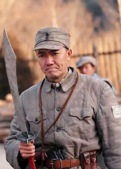 李云龙|《亮剑》华野二师最大败仗，李云龙虽逃过一劫，却失去两大猛将