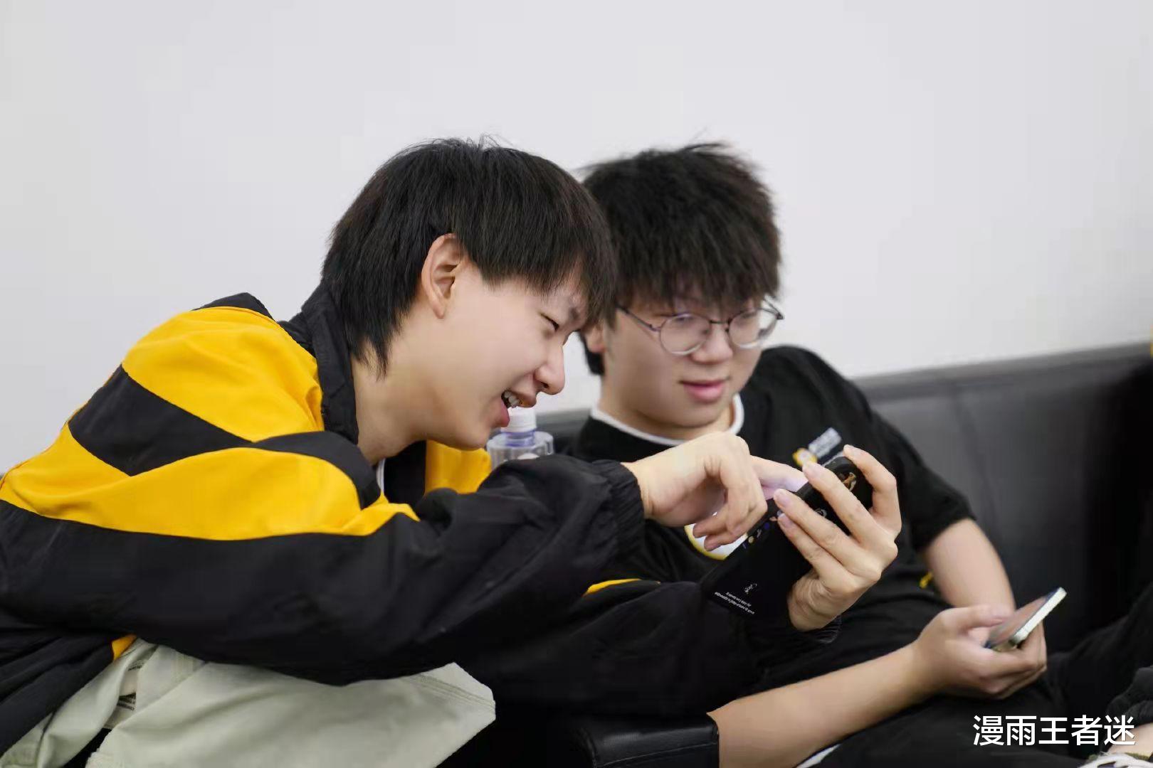 狼队|不只是estar在连胜，狼队也悄无声息5连胜，SK已开始担心高开低走