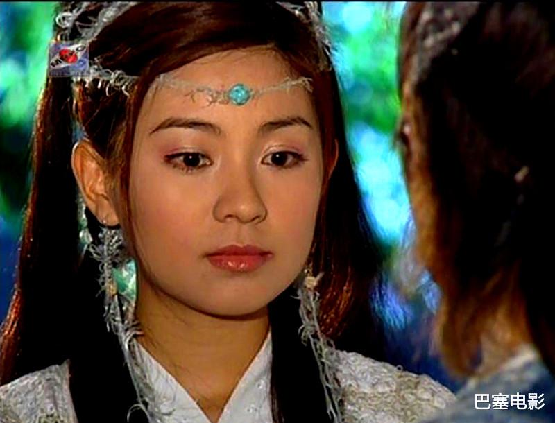 异域|别硬演“异域美人”，有人翩翩起舞一眼万年，有的还是把脸遮上吧