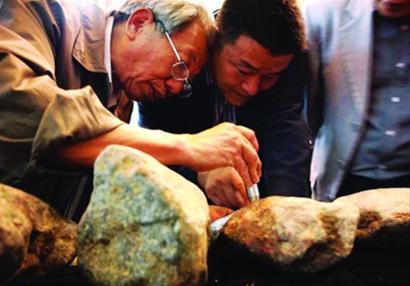 |翡翠原石可以捡漏？小心这些骗局！