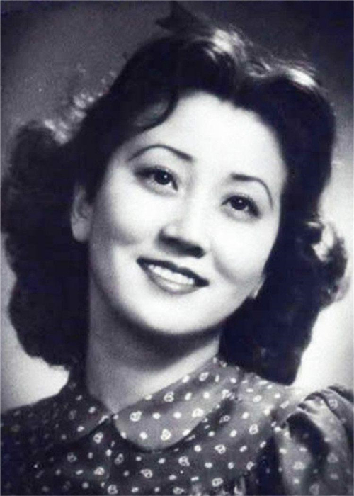 |钱学森的妻子蒋英到底多漂亮？这组绝版黑白旧照，简直惊艳了时光