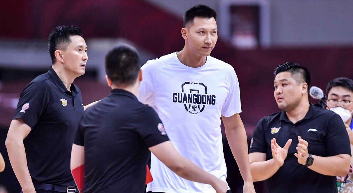 易建联|大快人心！易建联强势回击耐克，中国男篮一哥终于亮明态度