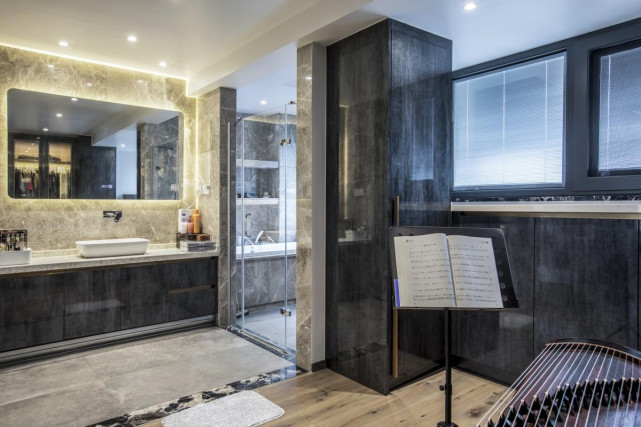 260㎡的顶层复式设计，生活本该如此，平静却倍感幸福