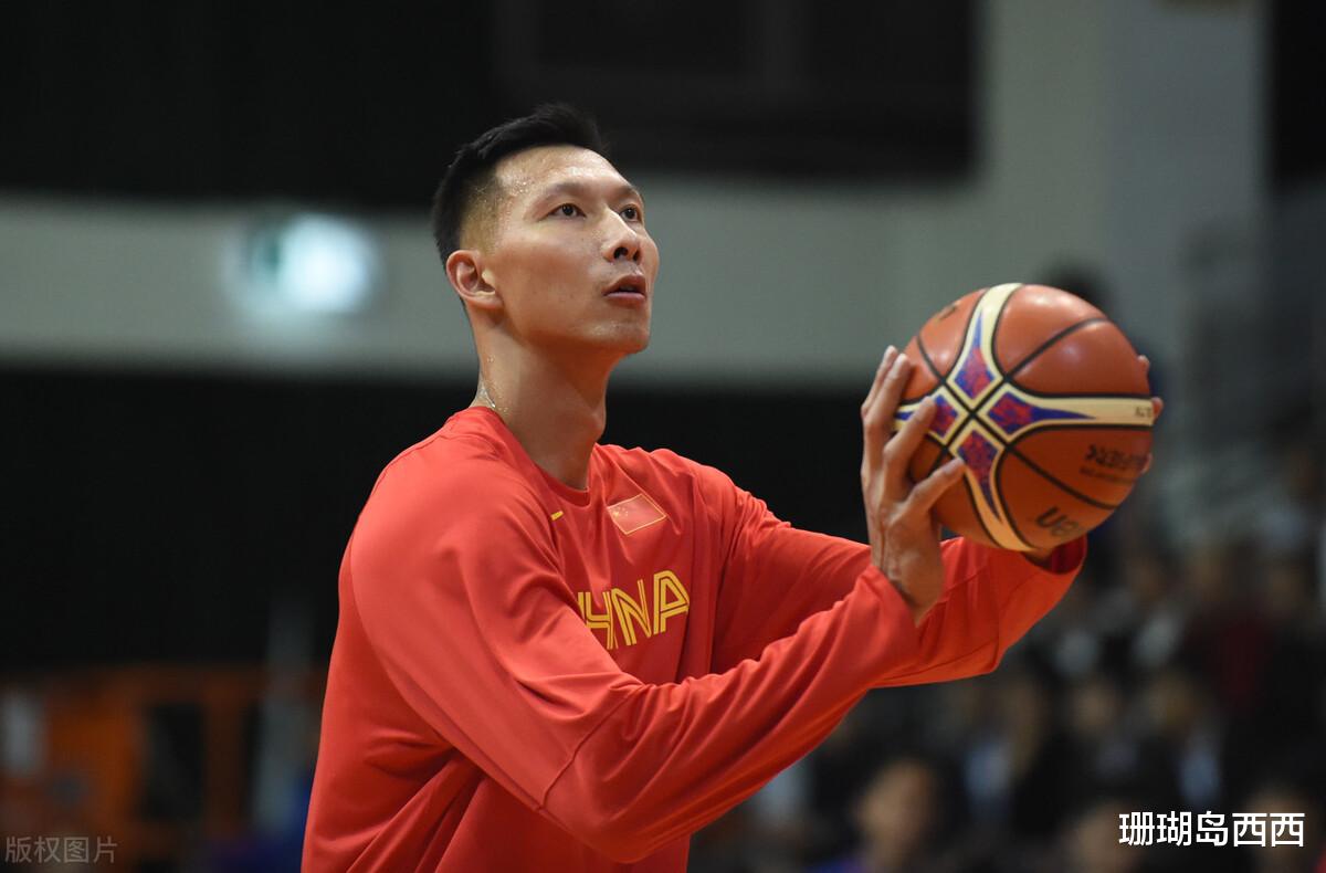 杜鋒|易建聯(lián)率男籃眾將報到，終極12人陣容浮現(xiàn)，雙MVP或成杜鋒新核心