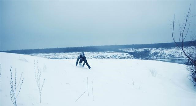 空难 1972年安第斯空难：幸存者靠吃同伴活下来，要生命，还是道德？