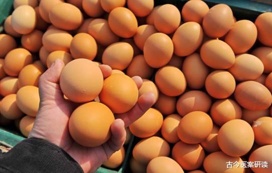 便秘|鸡蛋是便秘的“发物”?医生提醒:想肠道畅通,3种“素食”可多吃