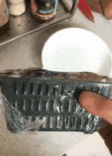 广东省|“地铁上看见心仪的女生，但她的职业很特殊！”你敢上去搭讪吗？