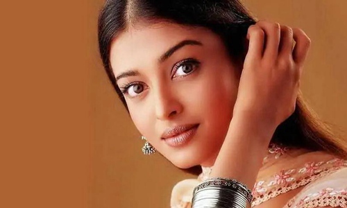 奥黛丽·赫本|全球公认最美4大女星是谁 张梓琳赫本艾西瓦娅沃特森榜上有名