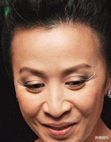 生图|女星真人长啥样？看到路人拍摄的“生图”，没有PS的她们很真实