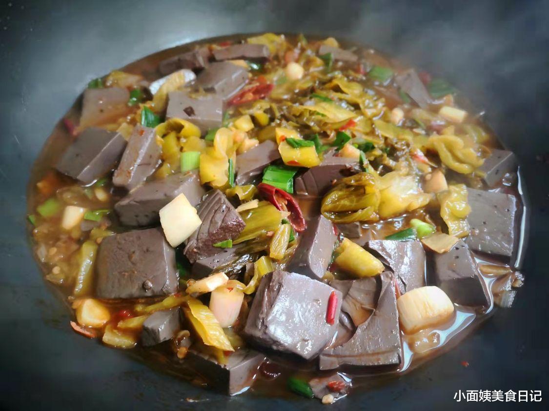 天冷时,一定要吃这道暖身菜,酸爽开胃,没放肉,却比肉还好吃!