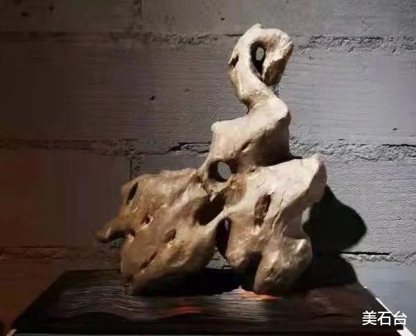 奇石|2022年，买底座送奇石，让石友少交学费，收藏物美价廉的好石头