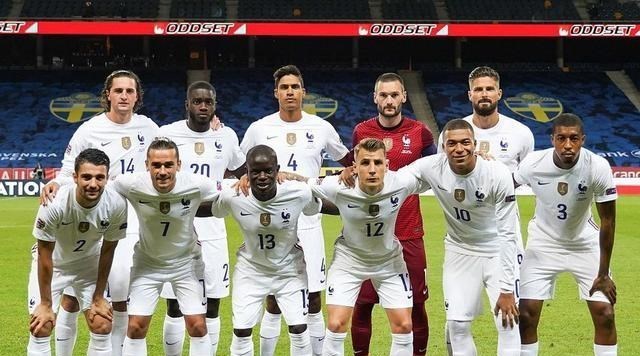 哈尼哈 CCTV5直播天下足球+欧国联决赛+世界杯欧洲预选赛+汤尤杯羽毛球赛