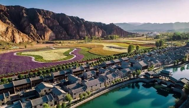 西藏 甘肃张掖有一“宝藏”县城，坐拥一文旅小镇，为国家4A级景区