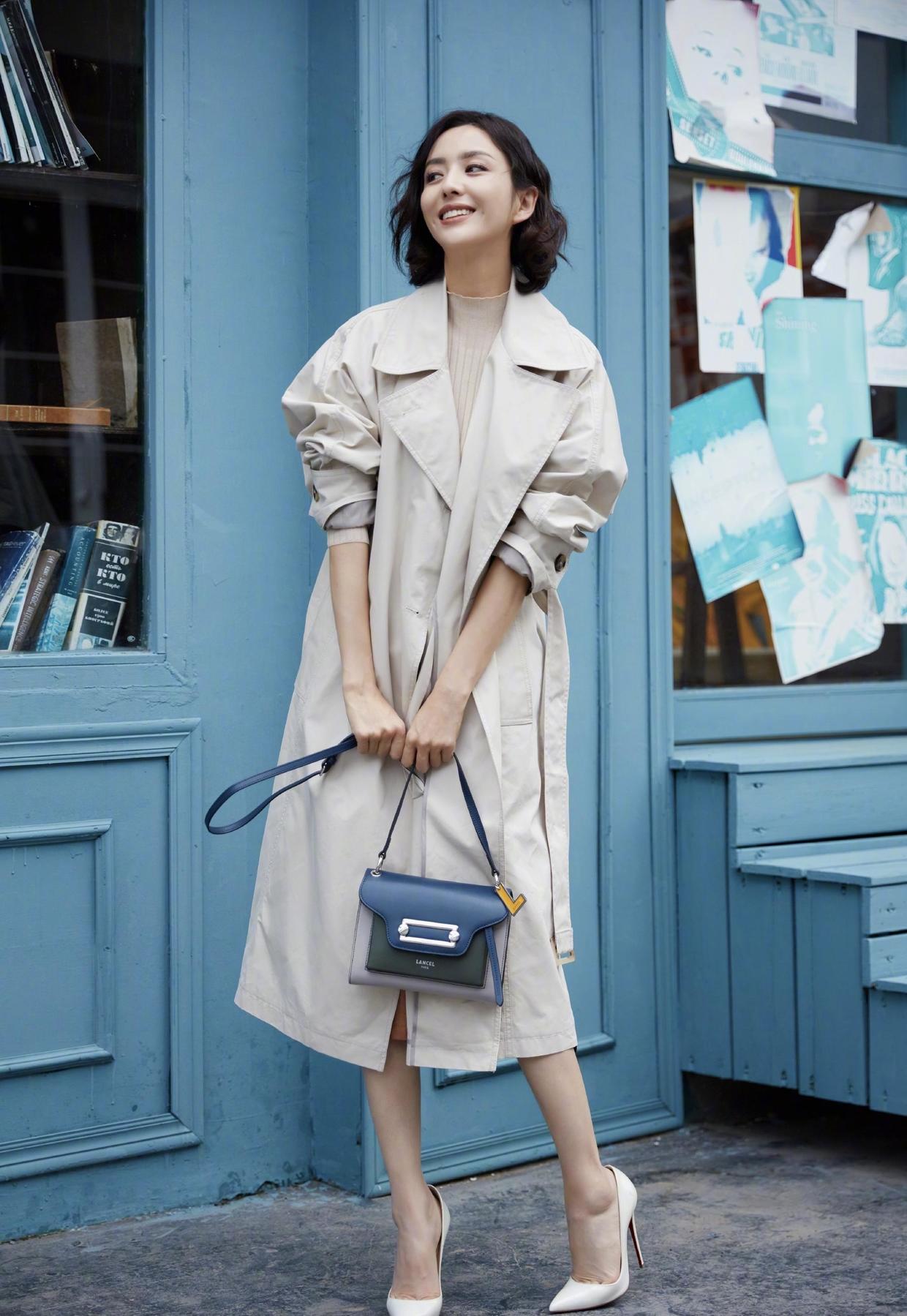 佟丽娅|我被佟丽娅“蜻蜓腰”迷住了！身穿粉色轻纱礼服裙亮相，高级优雅