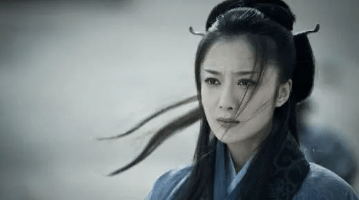 街舞|她曾被誉为“古装女神”，却被叶璇的狗毁容，如今只能出演小角色