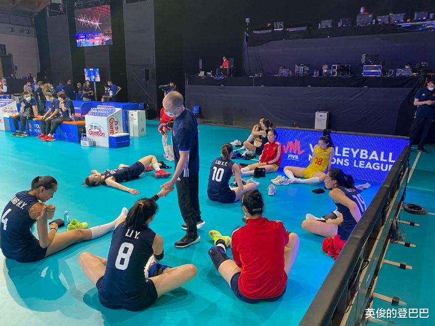 日本女排|女排一夜爆出三大冷門！世界第4兩連敗，實時積分榜：中國女排第9