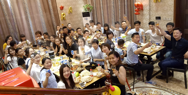 聚餐|饭局上,人品不好的人,往往会有这5种“现象”,不要深交