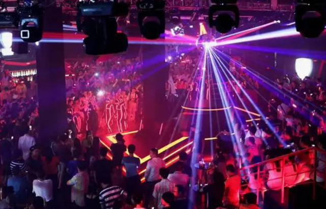 甲状腺|“857”名媛一月外出24次,不幸离世,医生:甲状腺早已“千疮百孔”