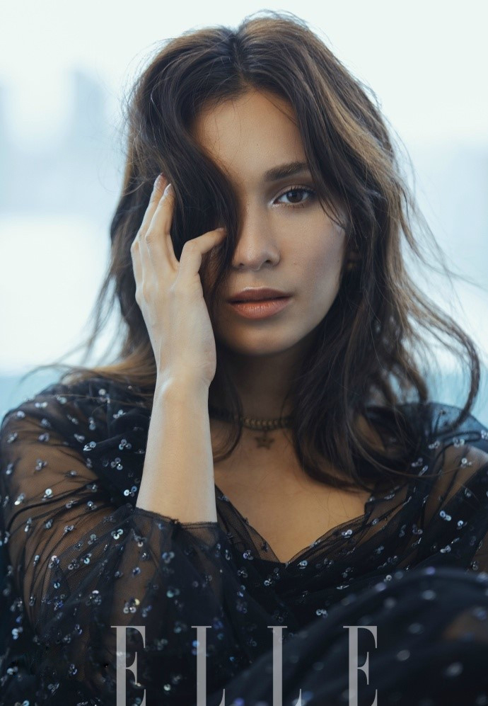 电影|10位混血女星今昔颜值对比：有人30颜垮，有人50如少女，谁最扛老