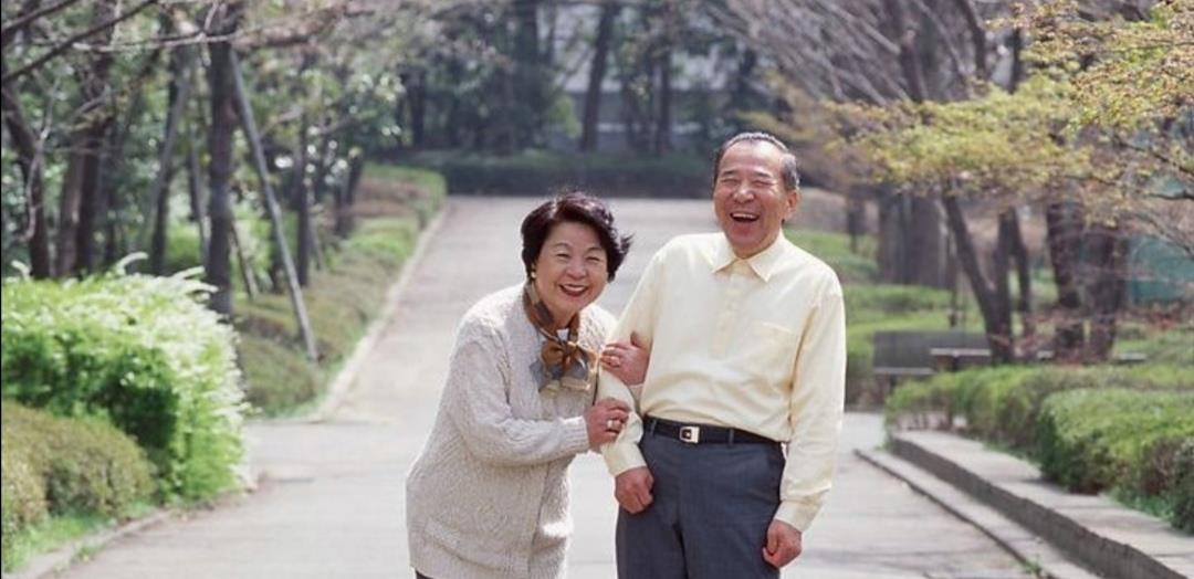 ta故事聊|再婚老伴去世后，留下一笔钱，是给他子女还是给遗孤？
