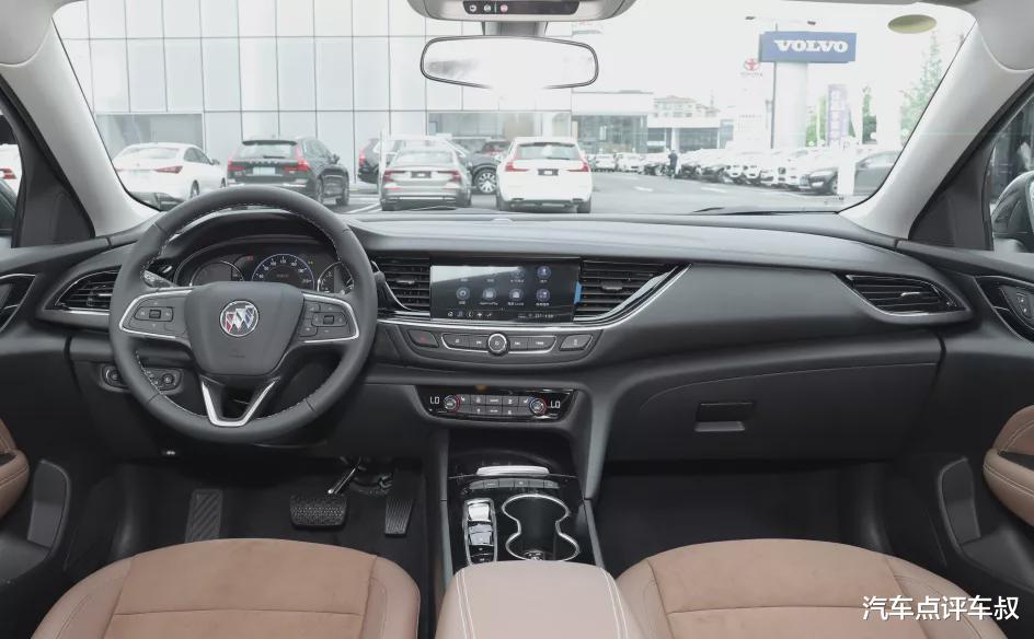  合资运动范B级车对撞：别克君威VS日产天籁