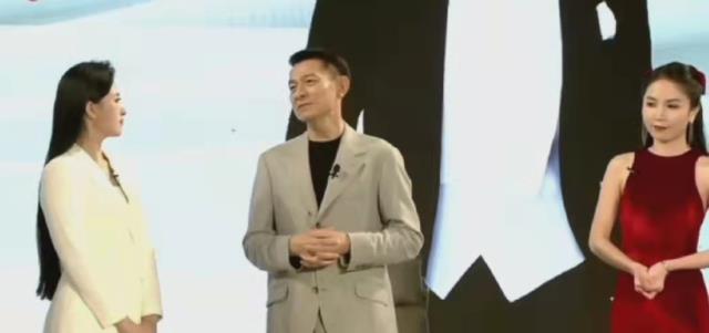 刘德华|刘德华首次品牌代言直播，关闭礼物通道，一小时匆匆结束