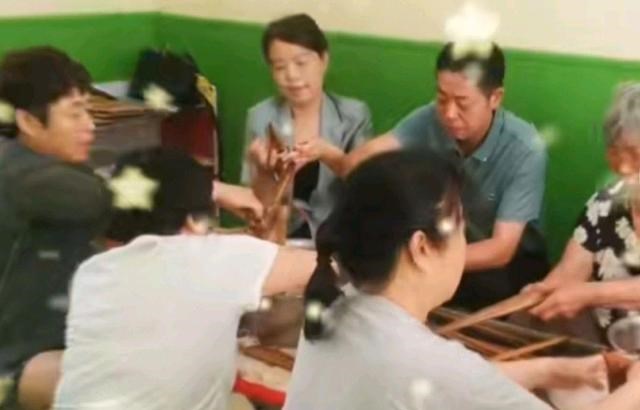 宝马|姚爸跟郭威岳父终是没忍得住诱惑，第二天携带鱼竿重返战场