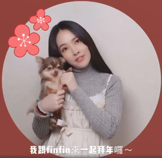 郭碧婷|郭碧婷带向佐和女儿回娘家，郭爸爸愿望成真，做14菜1汤招待女婿