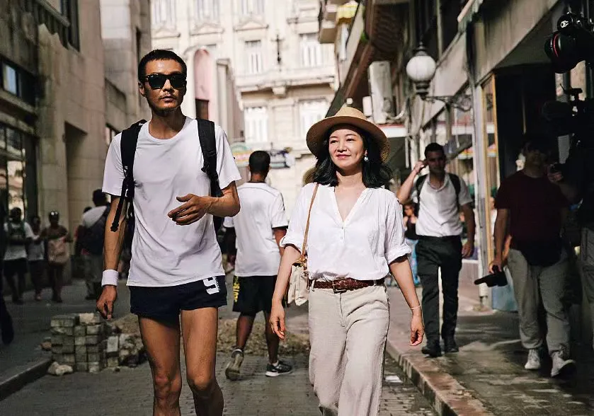 阿雅|20年后，和周迅做闺蜜的她翻身了？