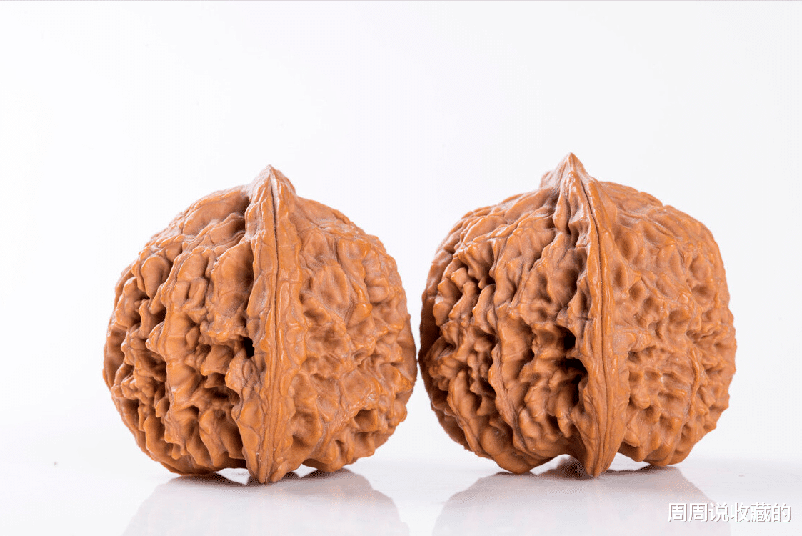 文玩核桃|入手文玩核桃是老树的好，还是新树的好？选对了才能事半功倍