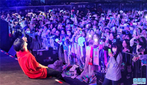 贵州|贵州“大学生音乐节”在大学城唱响