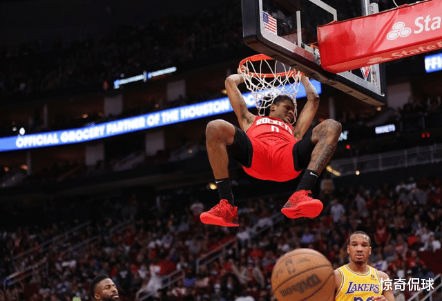 火箭隊|末節(jié)狂攬14分！火箭輸球仍有巨大收獲，榜眼秀兩場高效發(fā)揮已蛻變