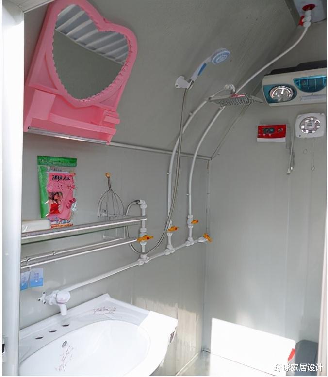 农村别装热水器了，如今流行太阳能浴室，洗澡不花钱，在家蒸桑拿