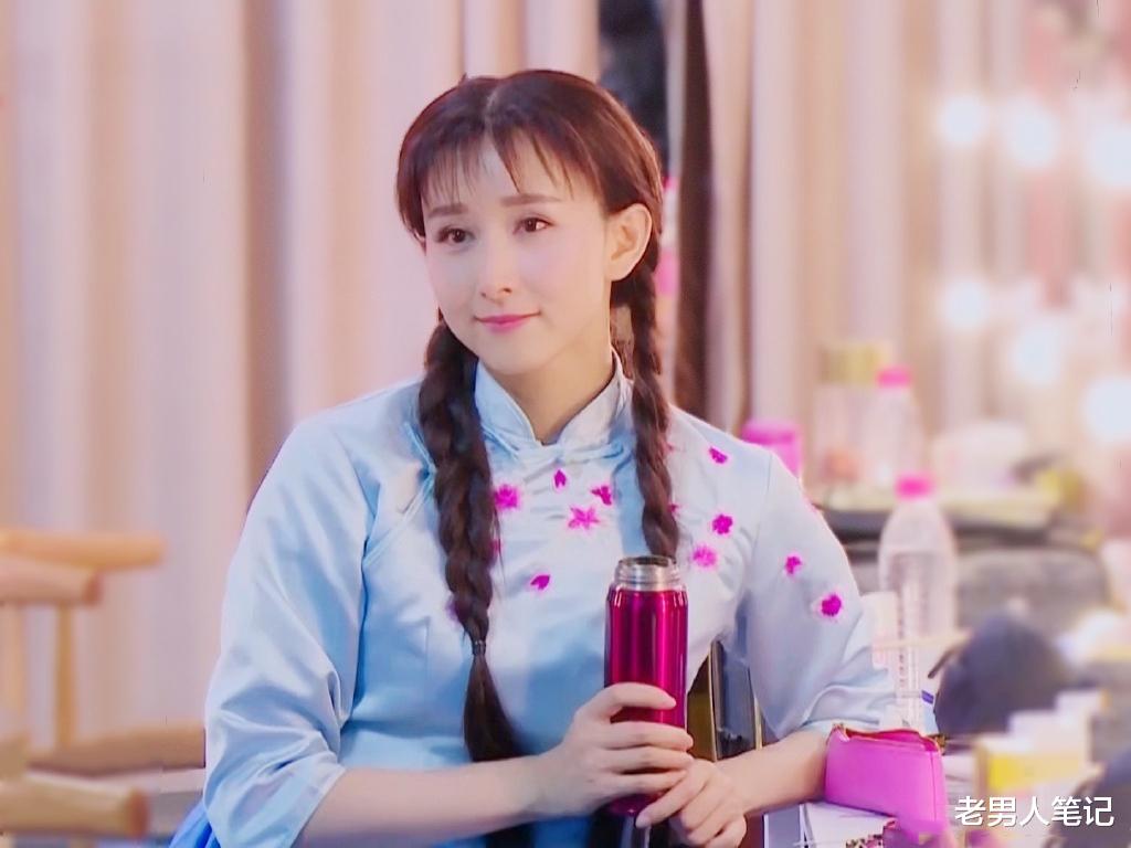 老男人笔记 胡静，一个有故事的姐姐，如燕轻舞乘风而来