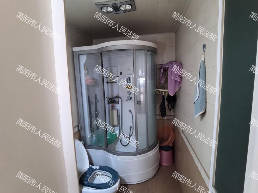 攀枝花|近日攀枝花，凤凰东街一套75万的住宅拍卖，最终无人出价，流拍了。