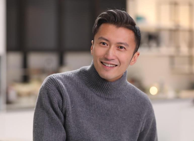 尔冬升|尔冬升认为现在香港可用的男演员，40岁以内只有他们两个，太感慨