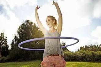 好物官|女星沉迷呼啦圈：杨颖被夸水蛇腰，张天爱上围暴涨，宋轶有黑科技